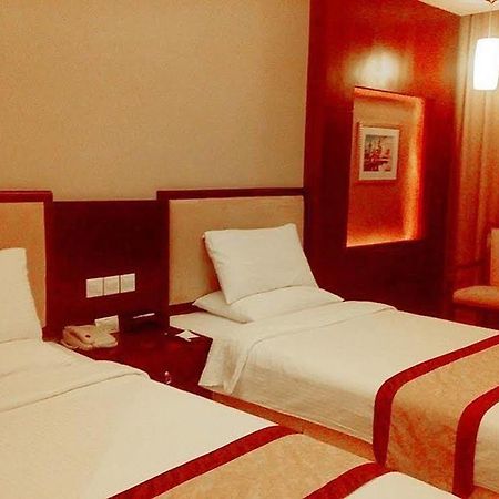 Wanyi Otel Dongguan  Dış mekan fotoğraf
