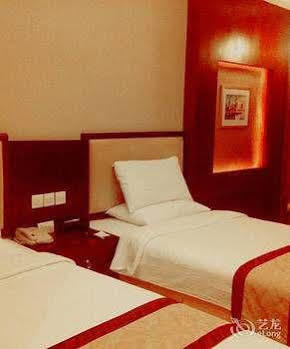 Wanyi Otel Dongguan  Dış mekan fotoğraf